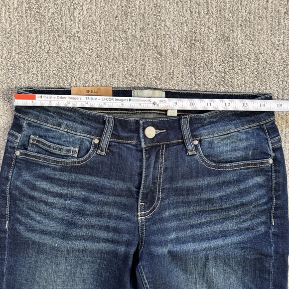 Buckle BKE Payton Shorts Womens 25 Distressed 10" Inseam Denim Jean Curvy Mid - Picture 7 of 9